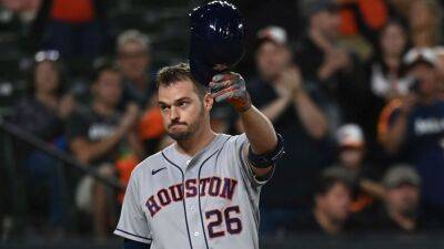 Houston Astros' Trey Mancini receives warm welcome in return to Baltimore