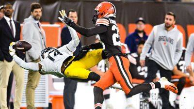 Odell Beckham-Junior - Pittsburgh Steelers rookie George Pickens' sensational catch takes over NFL Twitter - espn.com - county Brown - county Cleveland