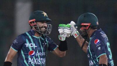 Record-breaking Babar Azam and Mohammad Rizwan star as Pakistan down England