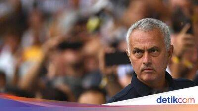 Aston Villa - Jose Mourinho - As Roma - Italia Di-Liga - Jose Mourinho Tampil Kece di Video Klip Rapper Inggris - sport.detik.com - Portugal
