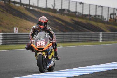 Sam Lowes - MotoGP Motegi: Lowes ‘riding with a smile’ on return - bikesportnews.com - Japan