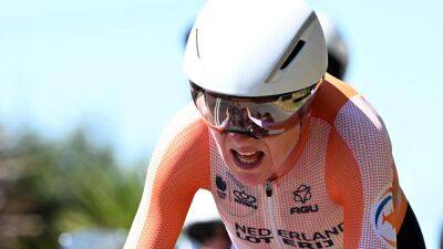 Annemiek van Vleuten to ride World Championships women's road race with broken elbow confirm Dutch team