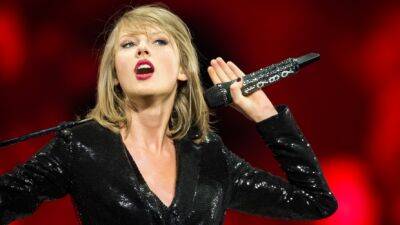 Report: Swift to play Super Bowl Halftime Show - tsn.ca - Los Angeles