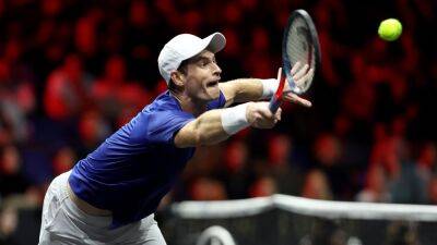 Laver Cup: Andy Murray beaten by Alex de Minaur as Team World get first point on board after gruelling tie