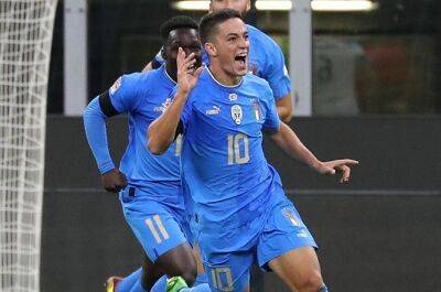 Roberto Mancini - Gareth Southgate - Giacomo Raspadori - Raspadori strike keeps Italy's Nations League hopes alive and send England down - news24.com - Qatar - Germany - Italy - Hungary -  Milan