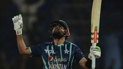 Babar Azam "Replicated" Virat Kohli's Art Of Scoring Hundred In Chase In 2nd T20I: Pakistan Great