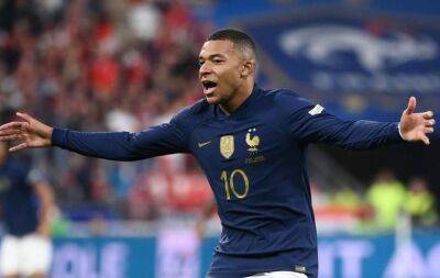Mbappe stars as France shrug off troubles to outclass Austria