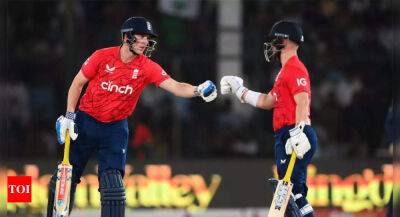 Harry Brook, Ben Duckett help England thump Pakistan in third T20I
