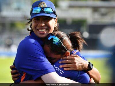 Harmanpreet Kaur - Jhulan Goswami - Watch: Harmanpreet Kaur In Tears Ahead Of Jhulan Goswami's Farewell Match At Lord's - sports.ndtv.com - India