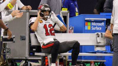 Tom Brady - Aaron Rodgers - Julio Jones - Mike Evans - Chris Godwin - Tom Brady broke two Microsoft tablets during Tampa Bay Buccaneers-New Orleans Saints game, sources say - espn.com -  New Orleans - county Bay