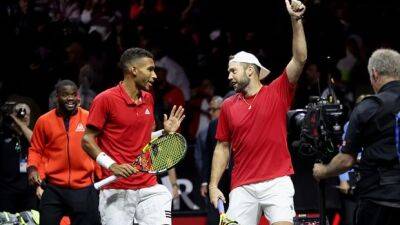 Auger-Aliassime prevails in final Laver Cup doubles match, narrowing Team World deficit