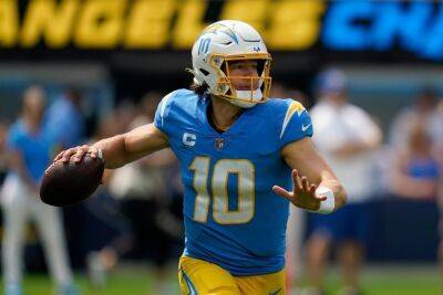 Fantasy football -- What to do if you have Justin Herbert on your team