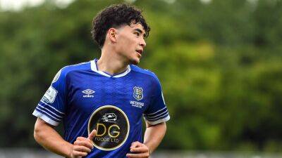 Waterford breeze past Bray Wanderers