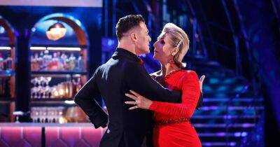 Tony Adams - BBC Strictly's Kaye Adams in 'sexist' row as fans blast judges for scoring Loose Women panellist higher than co-stars - manchestereveningnews.co.uk - county Adams