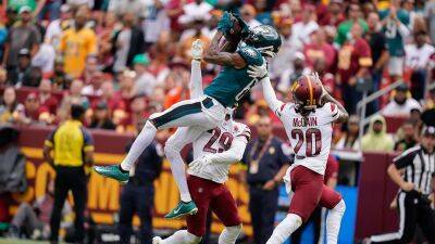 Devonta Smith breaks out for 169 receiving yards, Eagles stay unbeaten with win over Commanders
