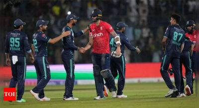Mohammad Rizwan, Haris Rauf help Pakistan edge out England in fourth T20I