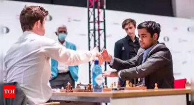 Magnus Carlsen - Hans Niemann - Julius Baer Cup: Indian GM Arjun Erigaisi goes down to Magnus Carlsen in final - timesofindia.indiatimes.com - Norway - India - San Francisco