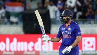 Rohit Sharma - Bhuvneshwar Kumar - India captain Rohit keeps faith in Bhuvneshwar and Harshal - channelnewsasia.com - Australia - India -  New Delhi