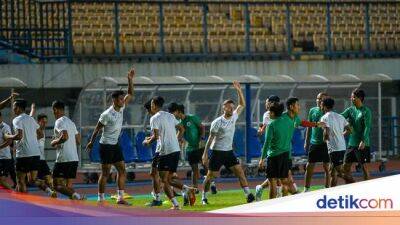 Ricky Kambuaya - Shin Tae-Yong - Dimas Drajad - Timnas Indonesia Vs Curacao: 3 Pemain Diragukan Bela Garuda - sport.detik.com - Indonesia