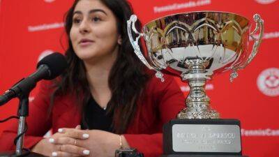 Bianca Andreescu - Alphonso Davies - Wayne Gretzky - Lou Marsh Trophy, given annually to Canada's top athlete, to be renamed - tsn.ca - Canada -  Tokyo
