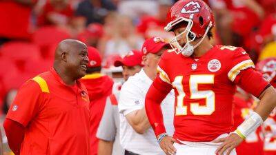 Chiefs' Patrick Mahomes, Andy Reid downplay quarterback's sideline spat with offensive coordinator