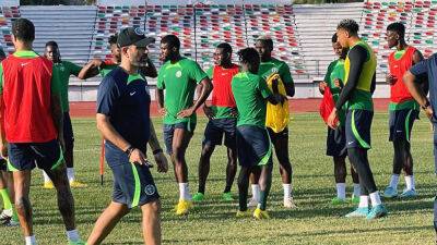 Super Eagles land in Oran, ready for ‘real’ battle with Algeria