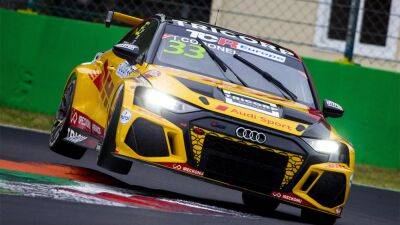 Qualifying pain then rain for fast-lapping WTCR ace Coronel
