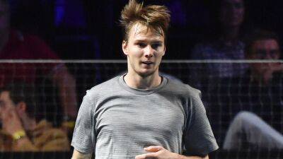 'Unravelling fast!' - Did Alexander Bublik deserve boos for trick shot in final against Lorenzo Sonego?