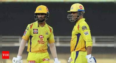 Be in the moment and enjoy, Ruturaj Gaikwad reveals MS Dhoni's advice on his IPL debut - timesofindia.indiatimes.com - India -  Pune