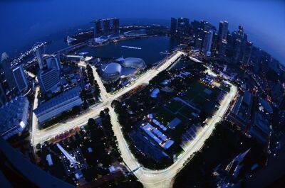 Felipe Massa - Kevin Magnussen - 1 600 floodlights and a stunning backdrop - F1's original night race returns after hiatus - news24.com - Singapore -  Singapore