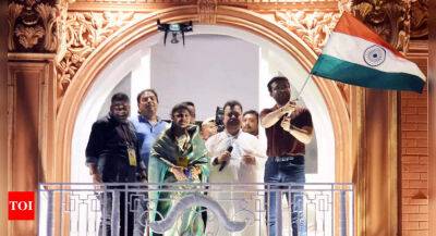 Sourav Ganguly relives Lord's balcony triumph in India - timesofindia.indiatimes.com - India -  Kolkata