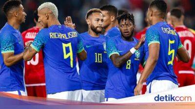 Lionel Messi - Seperti Messi, Neymar Juga Punya 'Bodyguard' di Timnas Brasil - sport.detik.com - Brazil - Argentina - Tunisia -  Tunisia
