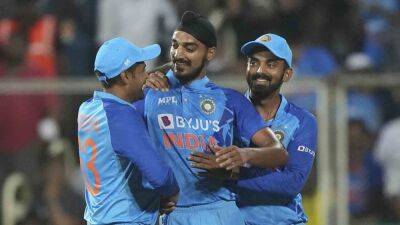 India bowlers wreak havoc to help seal crushing win over South Africa in first T20