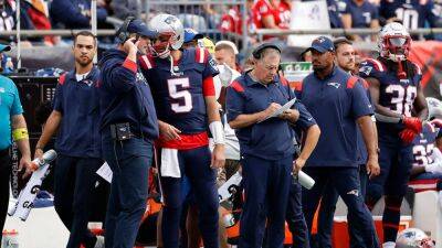 Patriots won't 'completely turn the offense on its head' amid Mac Jones injury, Joe Judge says
