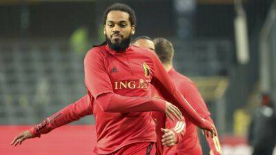 Shabab Al-Ahli - Shabab Al Ahli sign former Manchester City, Celtic and Lyon defender Jason Denayer - thenationalnews.com - Britain - Manchester - Belgium - Netherlands - Scotland - Turkey - Dubai -  Leicester - county Lyon