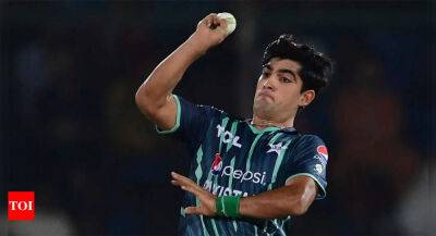 Pakistan fast bowler Naseem Shah tests positive for Covid-19