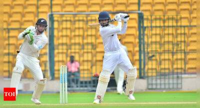 Tilak Varma - Jacob Duffy - 1st unofficial Test: Patidar smashes unbeaten 170, Easwaran also scores ton as India A end Day 3 on 492/4 - timesofindia.indiatimes.com - New Zealand - India