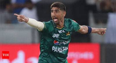 Asia Cup: Pakistan pacer Shahnawaz Dahani ruled out of Super 4 match against India - timesofindia.indiatimes.com - India - Hong Kong - Pakistan