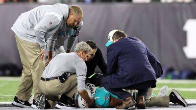 Andy Lyons - Mike Macdaniel - Dolphins' Mike McDaniel defends handling of Tua Tagovailoa injuries: 'Not gonna fudge that whole situation' - foxnews.com - state Ohio