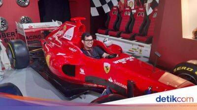 Lewis Hamilton - Sebastian Vettel - Merasakan Sensasi Kokpit Mobil F1 Ferrari Jelang GP Singapura - sport.detik.com - Singapore