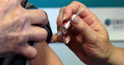 Full list of people eligible for free flu vaccine in 2022 - and where to get it - manchestereveningnews.co.uk - Britain