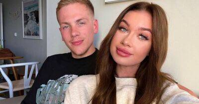 Beauty Salon owner funds business by becoming an OnlyFans sensation - manchestereveningnews.co.uk -  Exeter