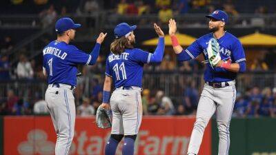 Bichette's bases-clearing double leads Blue Jays past Pirates for 4th win in 5 games