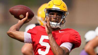 Quarterback Jayden Daniels will start for LSU Tigers in season opener at Superdome, sources say