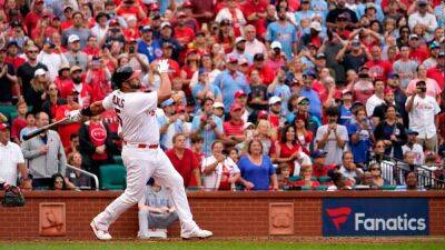 Alex Rodriguez - Hank Aaron - Albert Pujols - Albert Pujols blasts 695th career HR in Cardinals game to move one shy of fourth on all-time list - edition.cnn.com -  Chicago
