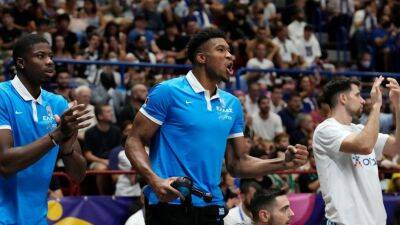 Greece holds Giannis Antetokounmpo out of EuroBasket game due to knee pain; 'nothing major' - espn.com - Britain - Ukraine - Croatia - Italy -  Berlin - Greece