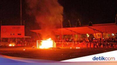Insiden Liga 2 Persiraja Vs PSMS: Penonton Bakar Fasilitas Stadion