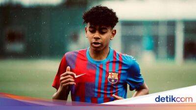 Barcelona Promosikan 'Mini Messi' ke Tim Senior, Usianya 15 Tahun
