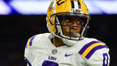 Brian Kelly - Maason Smith to miss remainder of LSU season after suffering torn ACL while celebrating: reports - foxnews.com - Florida - state Texas - state Kansas - state Mississippi -  Houston - state Louisiana - county Oxford