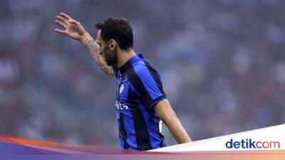Bayern Munich - Giuseppe Meazza - Inter Milan - Hakan Calhanoglu - Sudahi Sedihmu Inter, Waktunya Hadapi Bayern - sport.detik.com